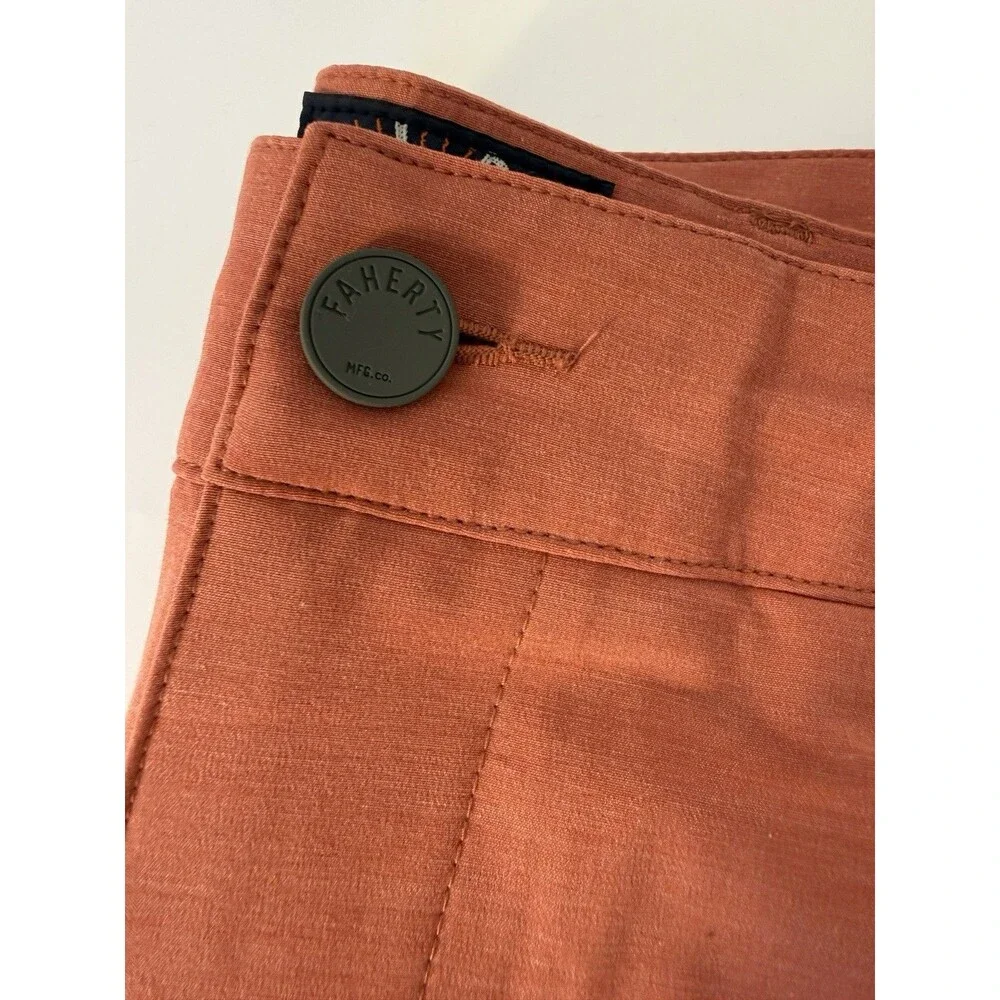 NWOT Faherty Belt Loop All Day Shorts Men’s 36 Redwood 9” Inseam Performance